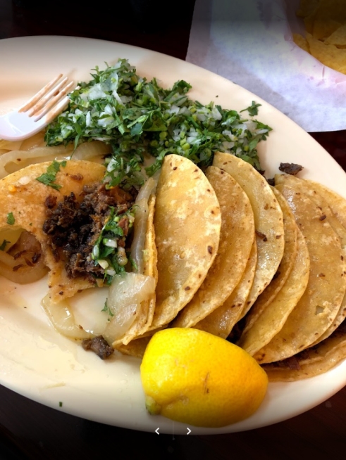 An image of a plater of mexican street tacos